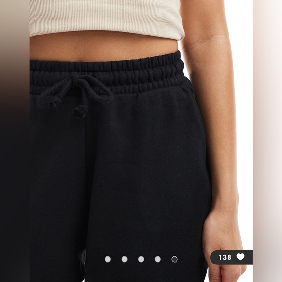 ASOS Design Black Sweatshirt Fabric Shorts NWOT - Picture 5 of 9